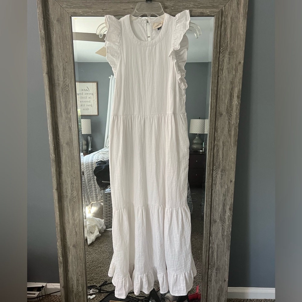 Universal Thread white maxi dress